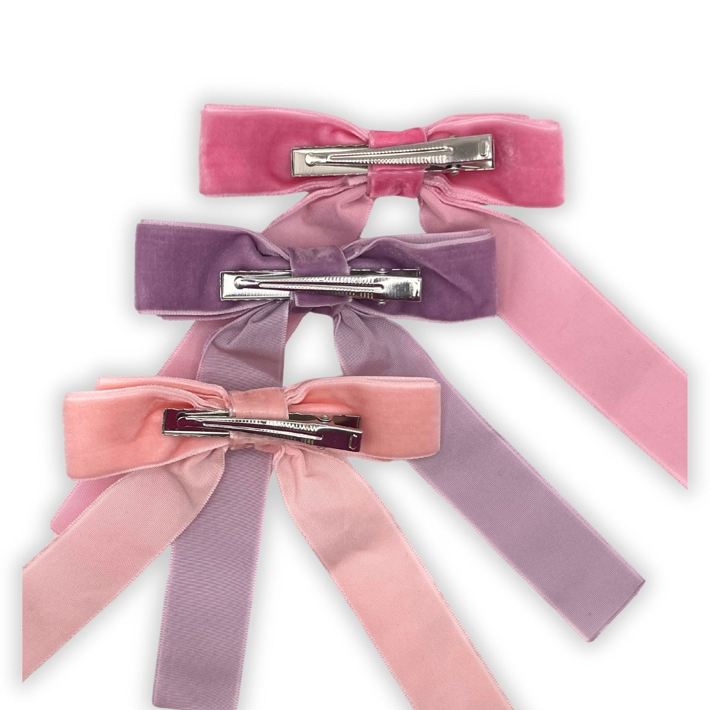 Velvet hair bow, adding a classic and chic look. Great accessory for work, school, parties, or casual outings.